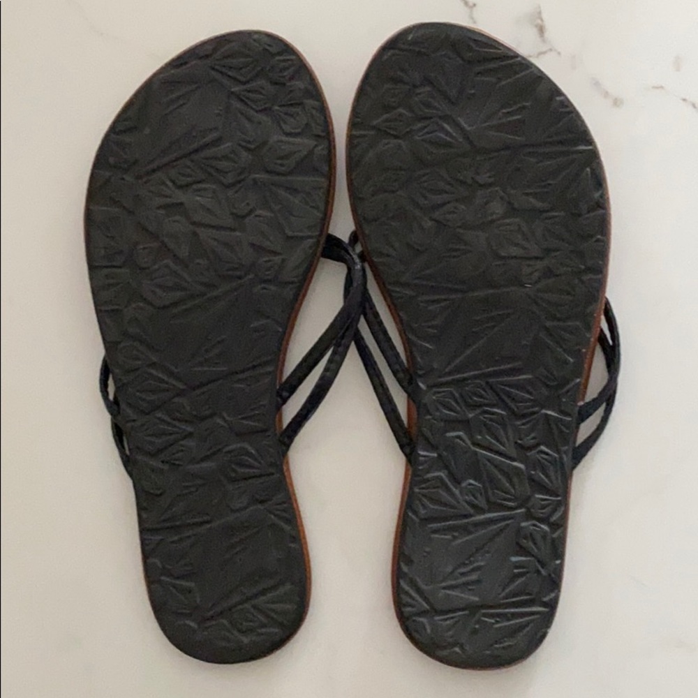 Volcom sandals - Picture 2 of 2